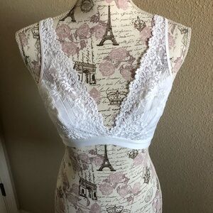 Wacoal White Lace Bralette in size 36 like new